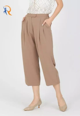 Leichte, verkürzte, modische Straßenhose für Damen, Freizeithose mit Seitentaschen